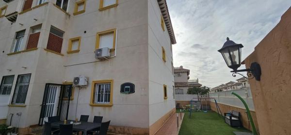 Piso en Barrio Lomas de Cabo Roig-Los Dolses