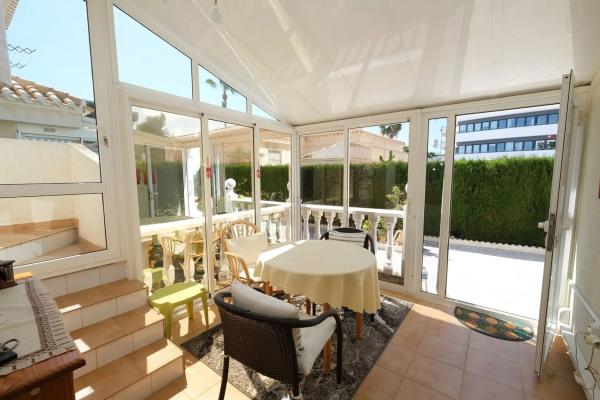 Chalet en Barrio Playa Flamenca