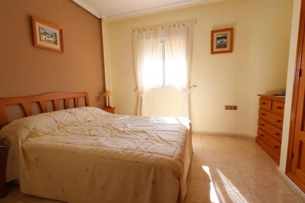 Casa independiente en calle Yeso