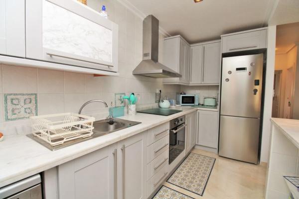 Chalet adosado en calle Nabucco, 22