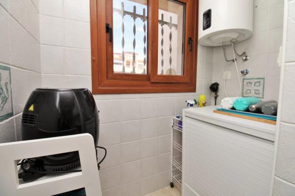 Chalet adosado en calle Nabucco, 22