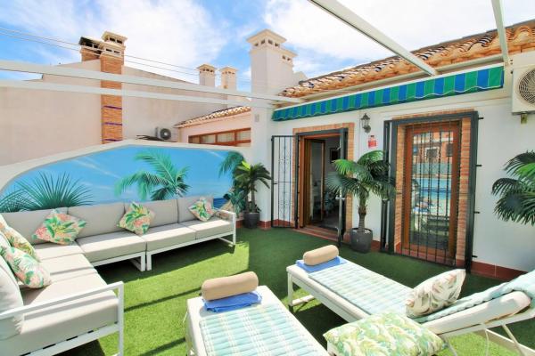 Chalet adosado en calle Nabucco, 22