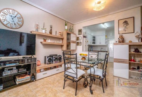 Dúplex en Barrio Villamartín-Las Filipinas
