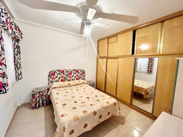 Chalet adosado en calle Pino Carrasco