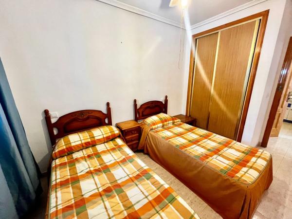 Chalet adosado en calle Pino Carrasco