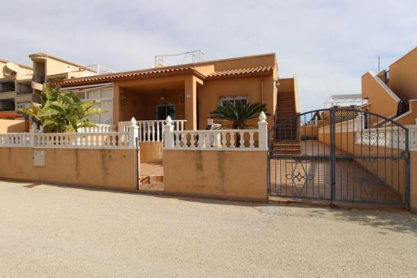 Chalet adosado en calle Abdelacies