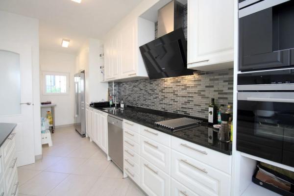 Chalet en Barrio Los Balcones y los Altos