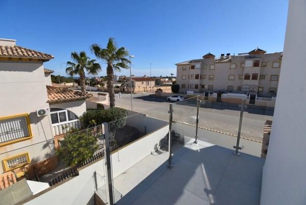 Chalet en Barrio Lomas de Cabo Roig-Los Dolses
