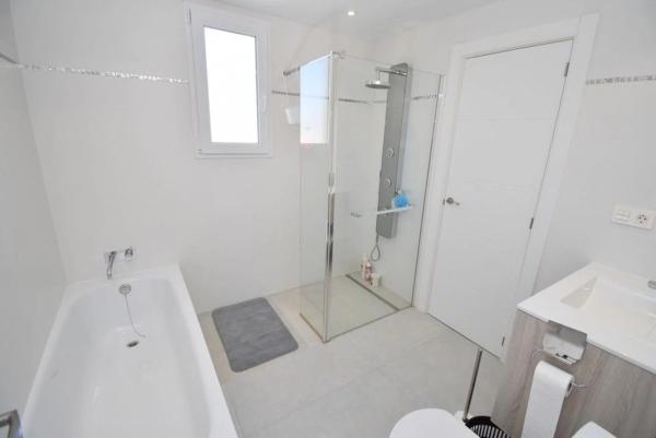 Chalet en Barrio Lomas de Cabo Roig-Los Dolses