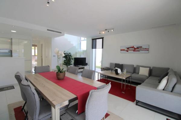 Chalet en Barrio Lomas de Cabo Roig-Los Dolses