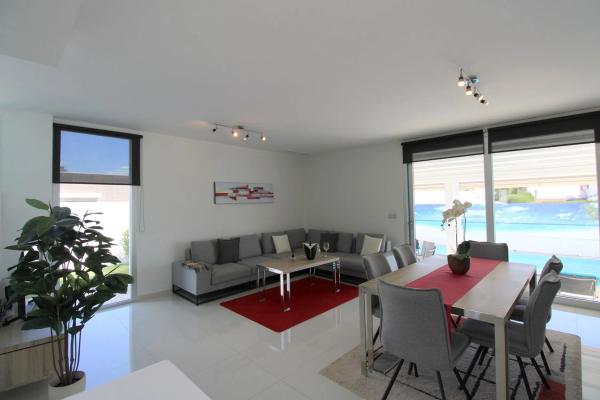 Chalet en Barrio Lomas de Cabo Roig-Los Dolses
