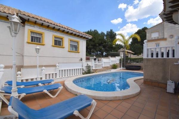 Chalet en Barrio Villamartín-Las Filipinas