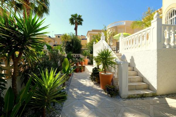Chalet en Barrio Villamartín-Las Filipinas