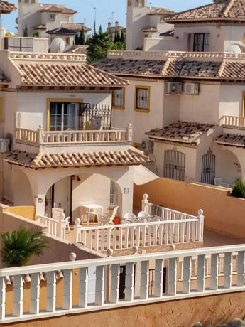 Chalet en calle Castillo de Perpuchent Número, 1