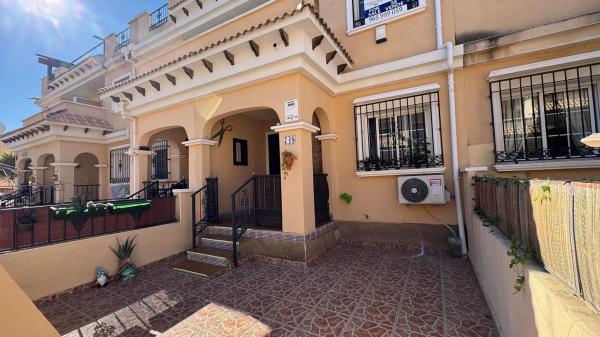 Chalet en Barrio Villamartín-Las Filipinas