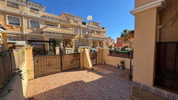 Chalet en Barrio Villamartín-Las Filipinas