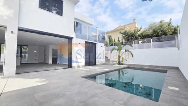 Chalet en Barrio Los Balcones y los Altos