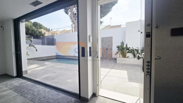 Chalet en Barrio Los Balcones y los Altos