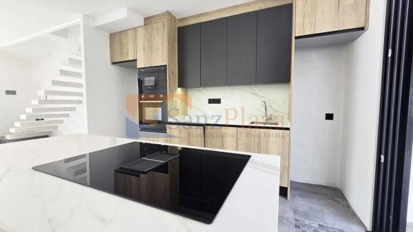 Chalet en Barrio Los Balcones y los Altos
