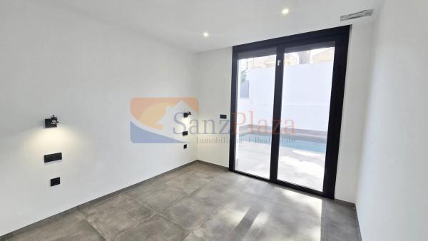 Chalet en Barrio Los Balcones y los Altos