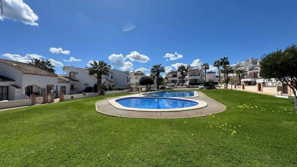 Chalet en Barrio Lomas de Cabo Roig-Los Dolses