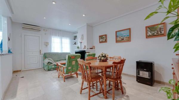 Chalet en Barrio Lomas de Cabo Roig-Los Dolses