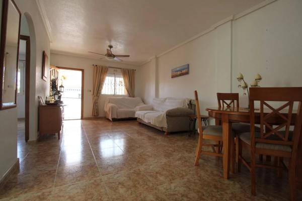 Chalet en Barrio Los Balcones y los Altos
