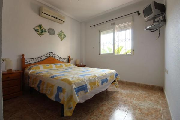 Chalet en Barrio Los Balcones y los Altos