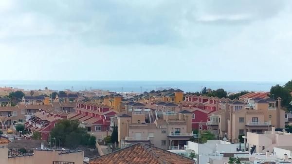 Chalet adosado en calle Duero, 23