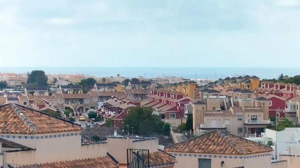 Chalet adosado en calle Duero, 23