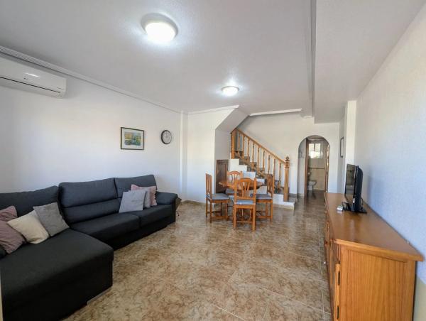 Chalet en Barrio Los Balcones y los Altos