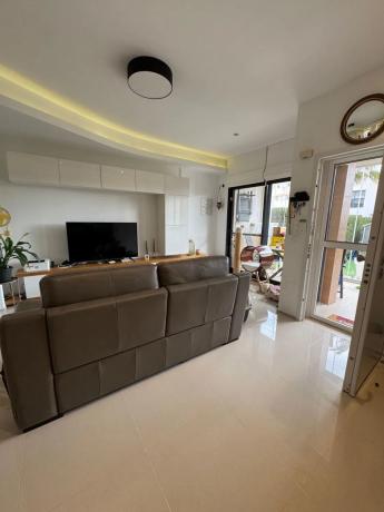 Chalet adosado en calle Pimienta, 4