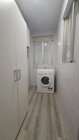 Piso en avenida teodomiro, 56
