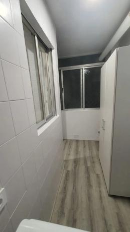 Piso en avenida teodomiro, 56