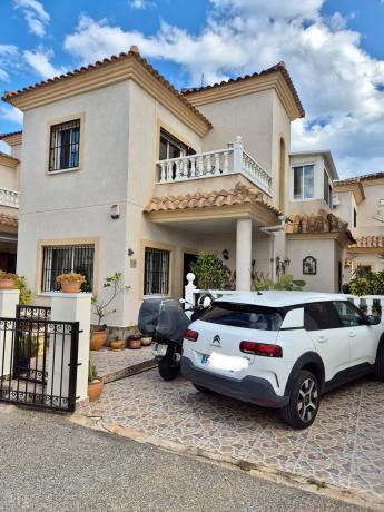 Chalet adosado en calle Niágara