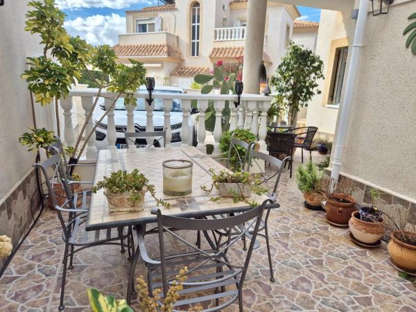 Chalet adosado en calle Niágara