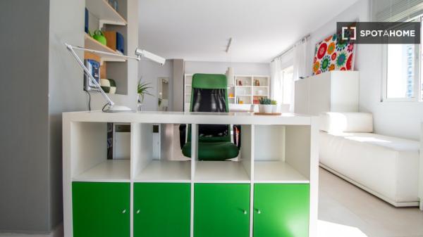 Studio for rent in Brasil, Cadiz