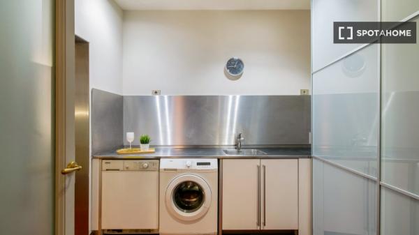 Se alquila habitación en Vila de Gràcia, Barcelona