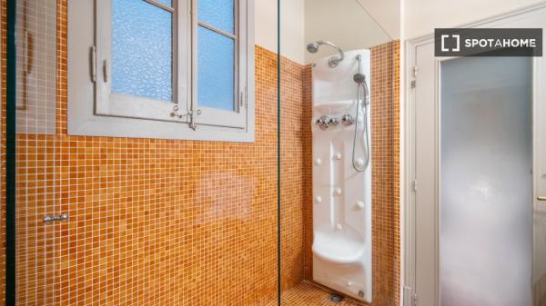 Se alquila habitación en Vila de Gràcia, Barcelona