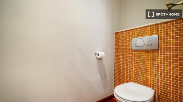 Se alquila habitación en Vila de Gràcia, Barcelona