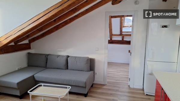 Estudio en alquiler en Palacio, Madrid