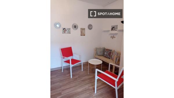 Estudio en alquiler, Peñamefecit-Estación, Jaén
