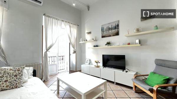 Estudio en alquiler en Sol, Madrid