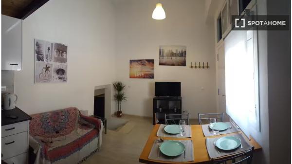 Estudio en alquiler en el Turó de la Peira, Barcelona