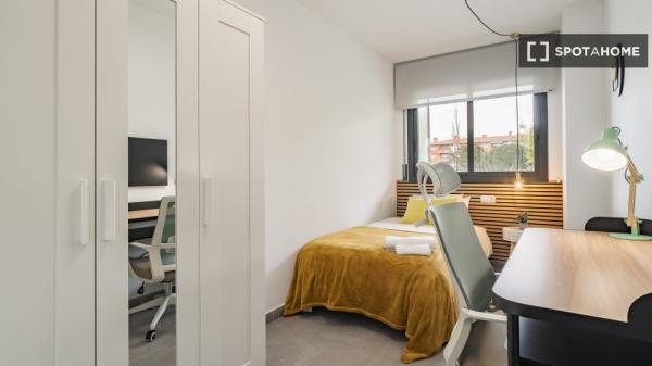 Chambre en colocation à louer à Sant Cugat, Barcelone