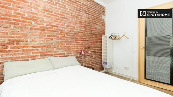 Bella stanza in affitto a Gràcia, Barcellona
