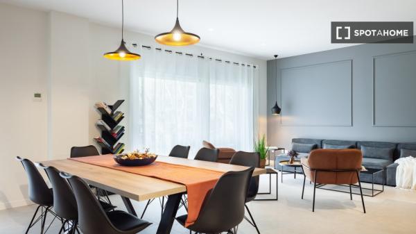 Habitación en piso compartido en barcelona.