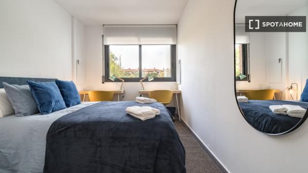 Habitación en piso compartido en sant cugat del vallès