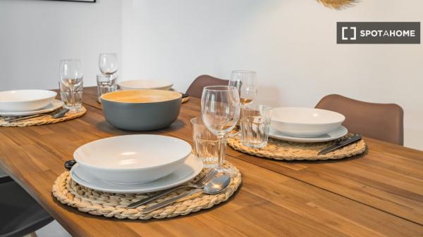Habitación en piso compartido en sant cugat del vallès