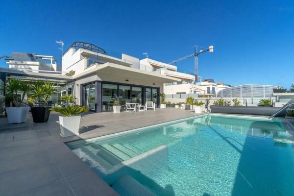 Chalet en Barrio Campoamor